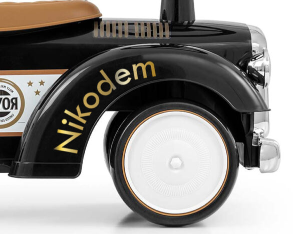 Złoty napis na jeździku