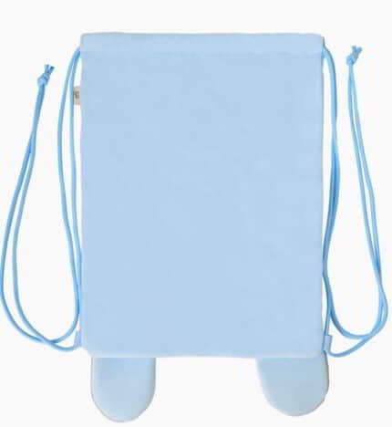 Niebieski worek na kapcie z tyłu