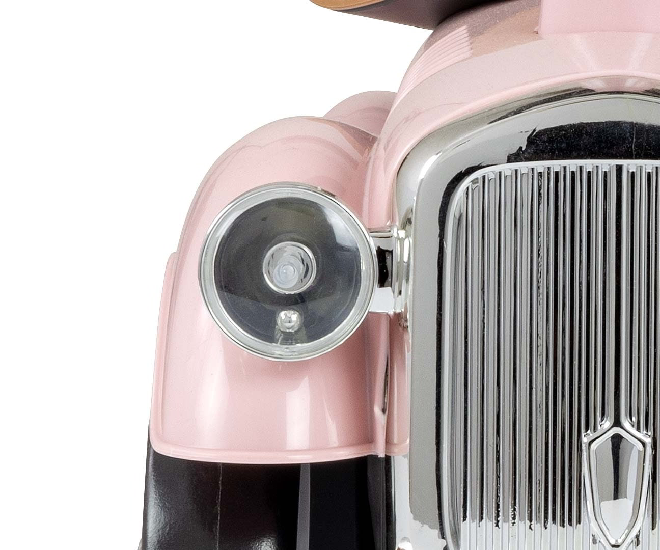 Przednia lampa w pojeździe Royce Pink