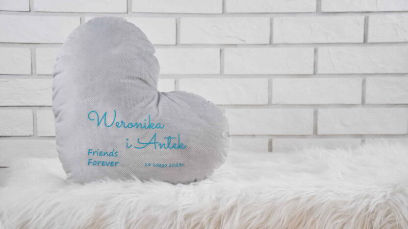 Personalizowana Poduszka Serce szaro miętowa